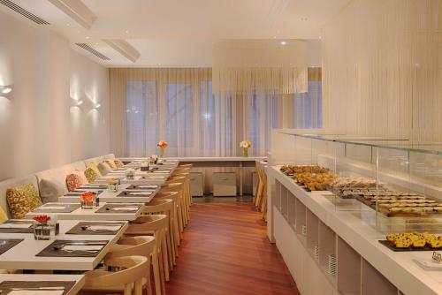 Jídlo v hotelu nebo okolí