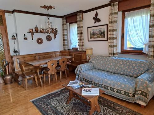 Appartamento Croda with Large Panoramic Terrace and Private Garage photo 2