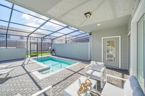 Stylish 5BR Home with Mickey & Cars Rooms photo 25
