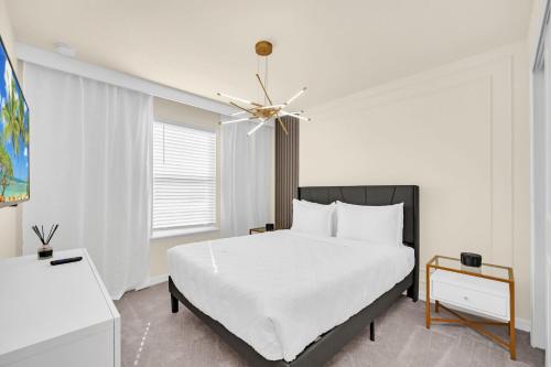 Stylish 5BR Home with Mickey & Cars Rooms photo 40