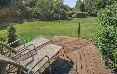 Κήπος έξω από το Amazing Home In Spøttrup With House A Panoramic View