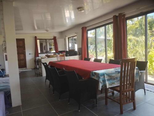 TeahupooにあるSidonie parkerのギャラリーの写真