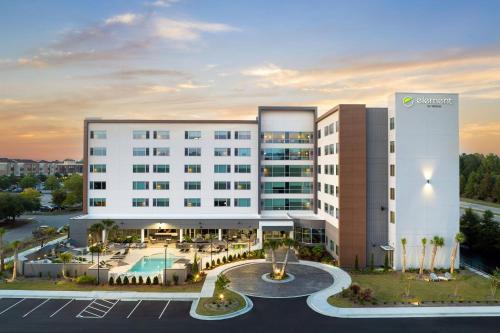 a rendering of an office building with a pool at Element Wilmington in Wilmington