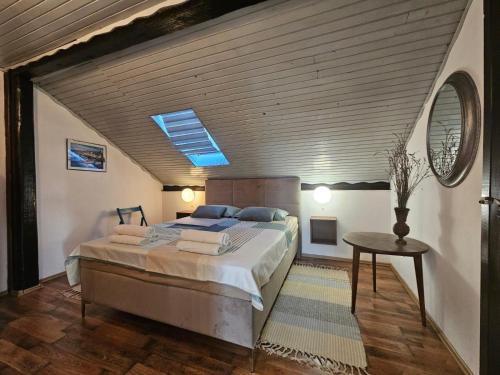 Apartments with parking space Vodice - 15228