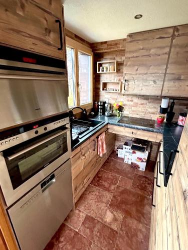 Cosy Chalet 87 in Engelberg with spectacular mountain and lake Views