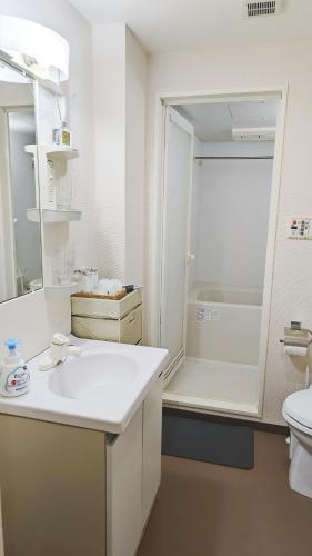 Spacious and Cozy Room in Kinshicho-011
