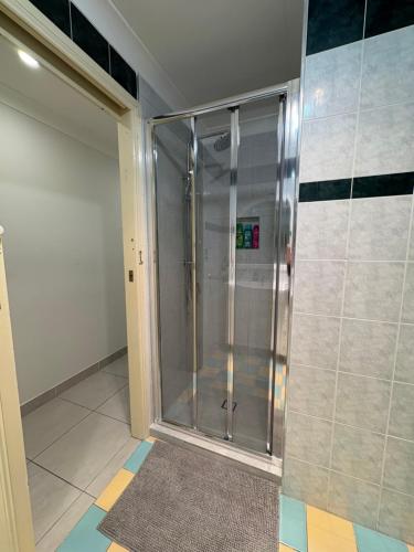 Ένα μπάνιο στο All in 3 Bedrooms,Fairfield West