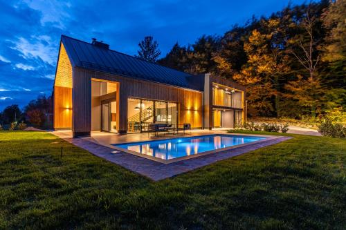Blacksmith house - SPA, Outdoor pool, Kids zone