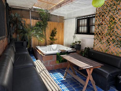 Khu vực ghế ngồi tại Trendy AP with Digital workspace ownmodem Ethernet