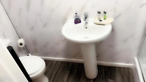 Ένα μπάνιο στο Cosy Ensuite Room