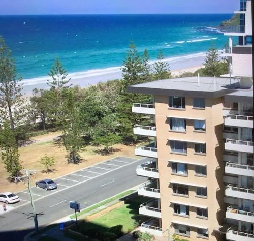 Burleigh Heads Oceanfront Retreat
