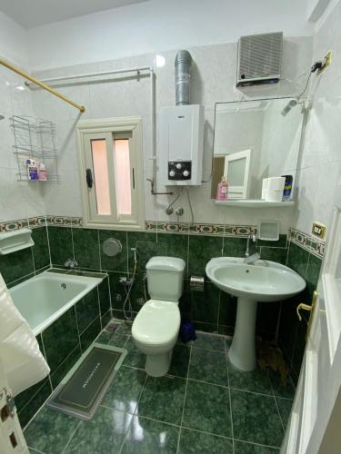 Koupelna v ubytování Tut Apartment