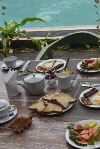 Φαγητό σε αυτό το ξενοδοχείο ή κάπου εκεί κοντά