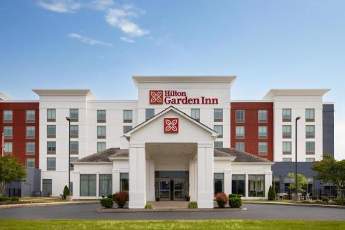 a rendering of the exterior of a hotel garden inn at Hilton Garden Inn Memphis/Wolfchase Galleria in Memphis