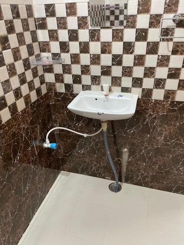 Ένα μπάνιο στο Atulyam villa near Lucknow junction