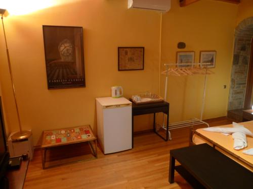 Φωτογραφία από το άλμπουμ του The Wooden Nest, Cozy Private Room στα Σπάτα