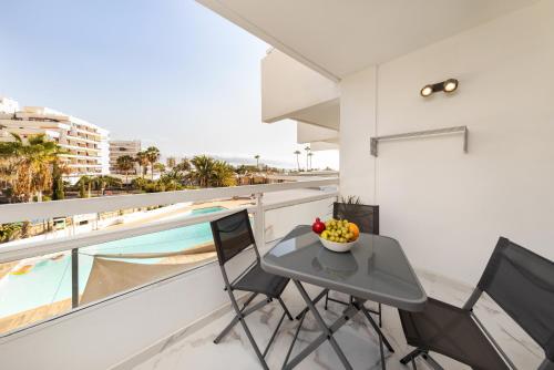 Balkón nebo terasa v ubytování Ponderosa apart hotel with Pool & View, studio 124