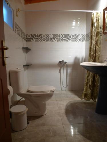 Ένα μπάνιο στο The Wooden Nest, Cozy Private Room