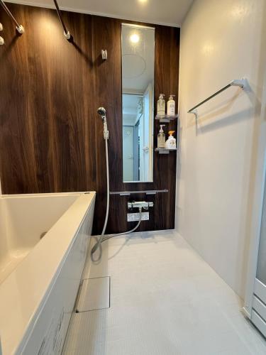 Moto Sakura 502,Asakusa Ueno Great location 2 bedrooms,3 beds,6 Direct access to Narita and Haneda Airports,5 train lines available
