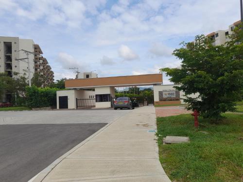Gambar di galeri bagi Apartamento en conjunto hacienda Peñaliza Limonar di Ricaurte