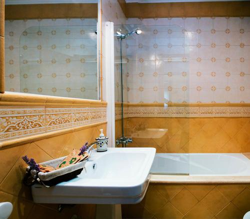 Ett badrum på Casa Lastres