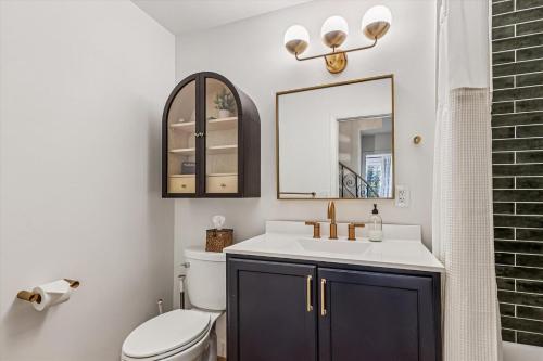 Ένα μπάνιο στο First Chair Chalet