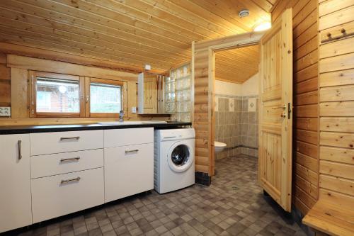 Koupelna v ubytování Lake View Villa Lähde