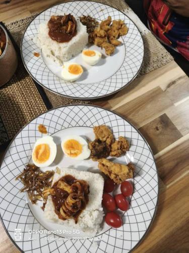 Mad i feriehuset eller i nærheden