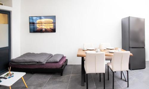 Posezení v ubytování Best location, stylish and modern