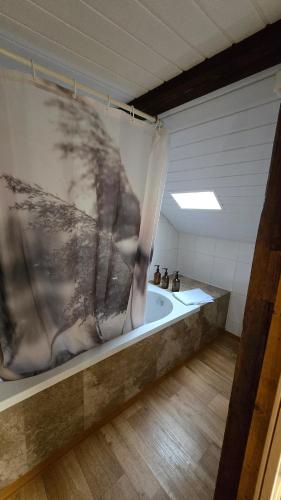 Cozy studio with Roof Terrace for 3