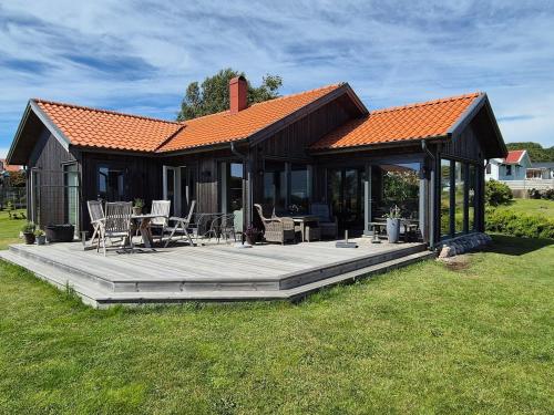 Κήπος έξω από το Newly built accommodation close to sea & nature, Varberg