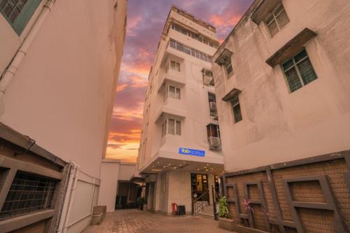 FabHotel Royale Basant Residency - Gandhinagar