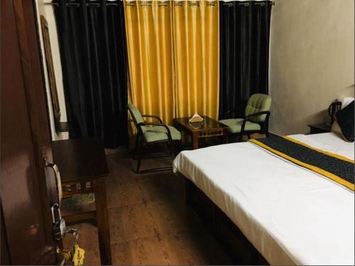 Katil atau katil-katil dalam bilik di Boho Mount Abu