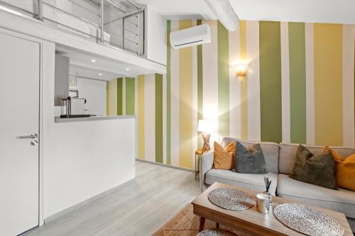 Η κουζίνα ή μικρή κουζίνα στο Cozy studio Le Cèdre, Port de Saint Tropez