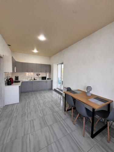 Η κουζίνα ή μικρή κουζίνα στο Panorama apartments