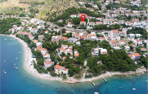 Lovely Apartment In Omis With Wifi