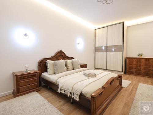 RentHouse Apartments Milanin