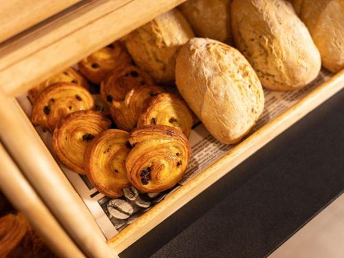 Jídlo v hotelu nebo okolí