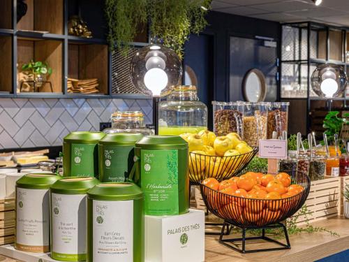 ホテルの敷地内または近くでの食事または食べ物