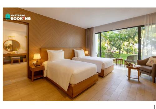 A bed or beds in a room at Selectum noa resort