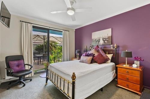 En eller flere senge i et værelse på Majestic On The Murray