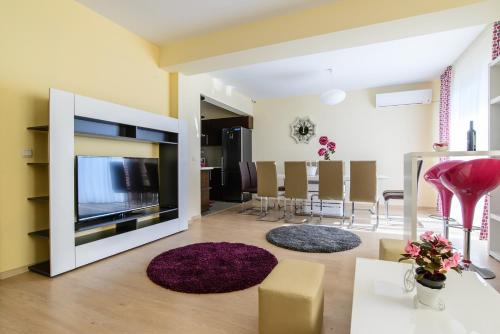 Μια τηλεόραση ή/και κέντρο ψυχαγωγίας στο Galata Residence