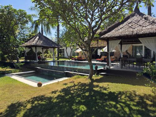 Bazén v ubytování Villa The Jiwa nebo v jeho okolí