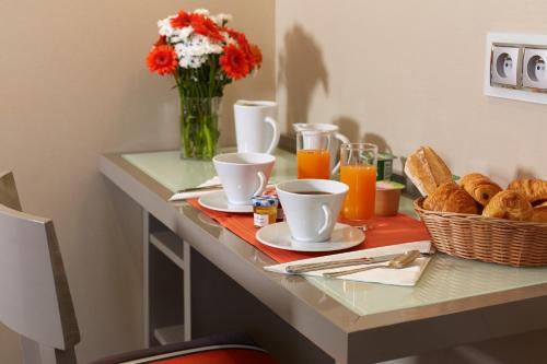 Mâncare la sau în apropiere de acest hotel