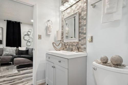 Fotografie z fotogalerie ubytování Spacious Palace Style Retreat! v destinaci St Petersburg