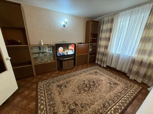 Μια τηλεόραση ή/και κέντρο ψυχαγωγίας στο MG rental