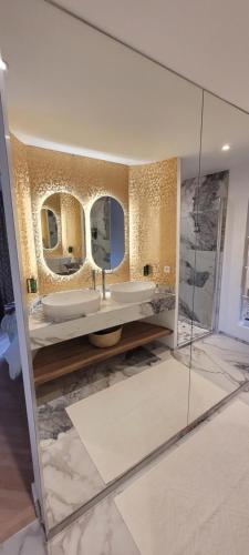 Ένα μπάνιο στο Le Lavoir d'Adèle 5 étoiles - Spa and Sauna - LUXE