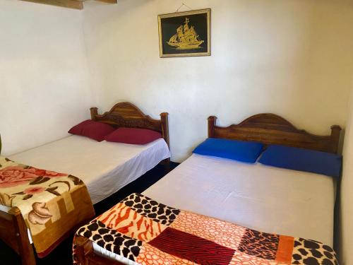 Ένα ή περισσότερα κρεβάτια σε δωμάτιο στο Sky View Cabin