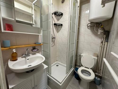 Koupelna v ubytování Studio in residential area