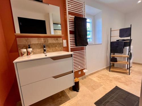 Μια τηλεόραση ή/και κέντρο ψυχαγωγίας στο La Maisonnette de Chevannes